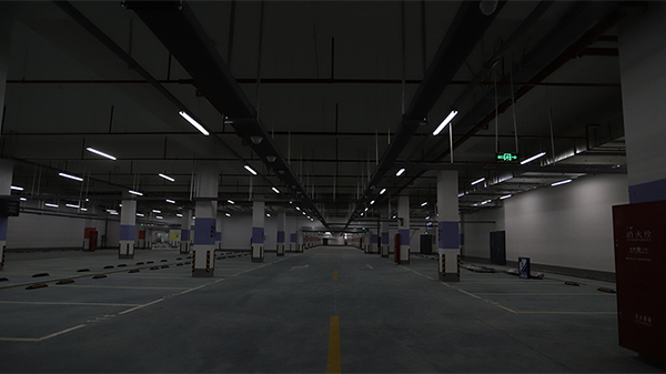 昆山中学停车场午夜福利精品视频